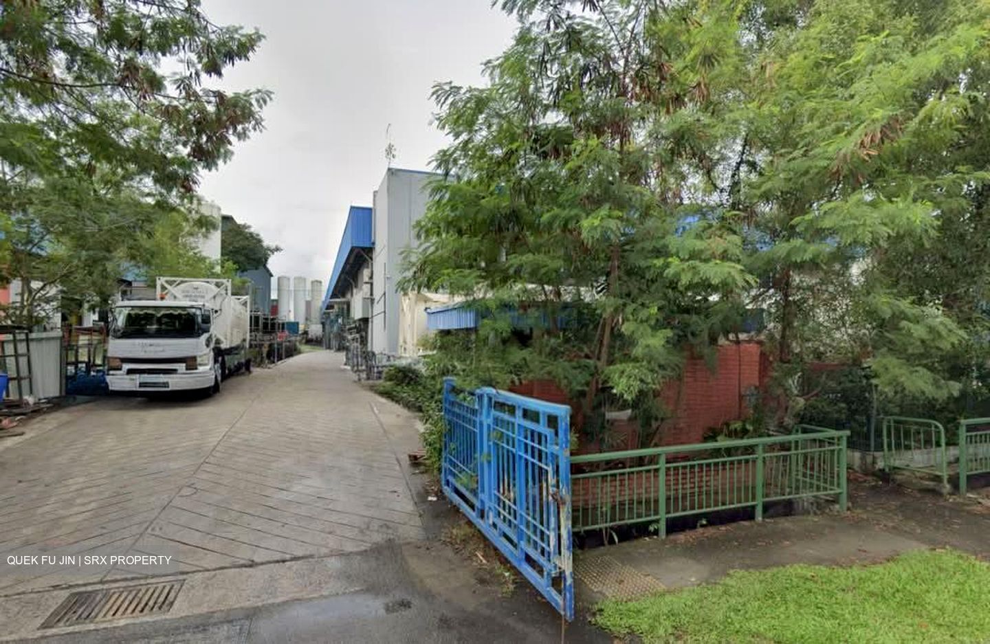 Tuas Avenue 10 (D22), Retail #560604941